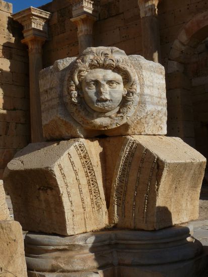 das Medusenhaupt in Leptis Magna