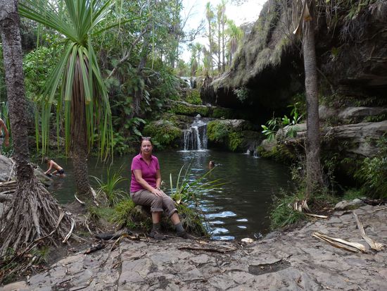 ein von der Natur geschaffene Swimmingpool im Park