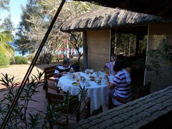 das letzte Frühstück im Hotel des Dunes - Ifaty