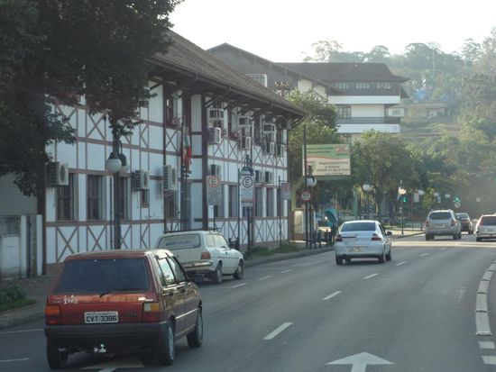 wir fahren durch Blumenau