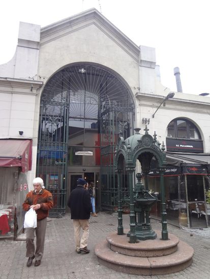 der Eingang der Markthalle