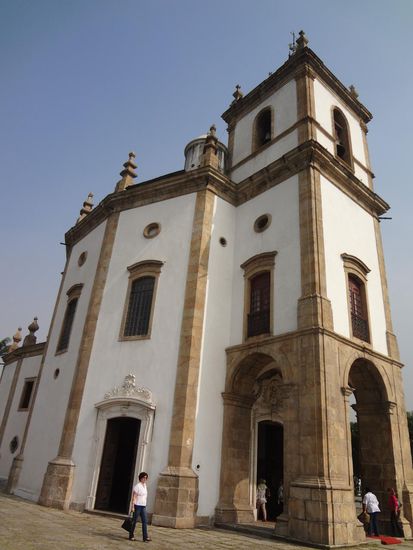 hoch oben auf dem Berge die Kirche Gloria do Outeiro