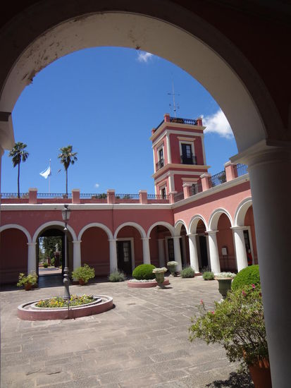 ein Blick in den Innehof des Palacios