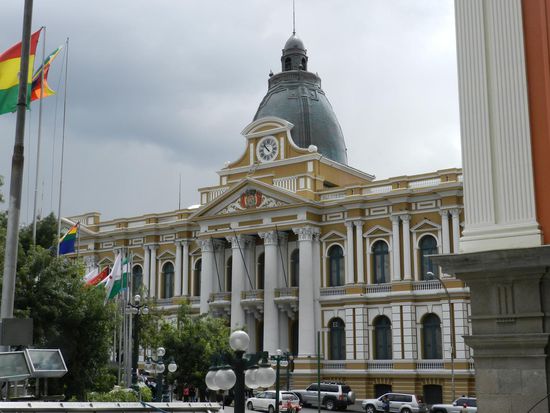 das Regierungsgebäude