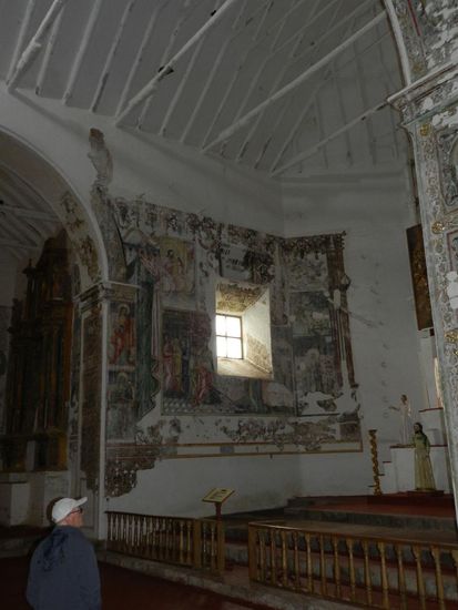 im Innern die Fresken