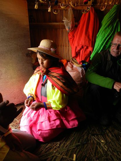 in diesen Hütten leben die Uros