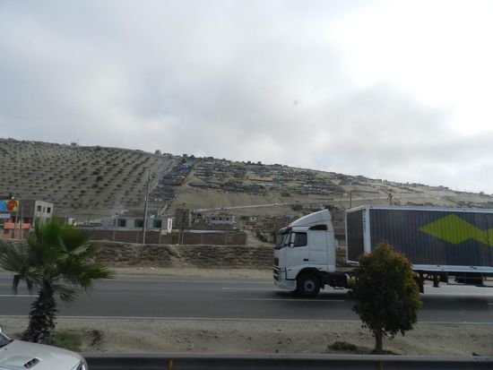 Und kommen der großen Stadt Lima immer näher.