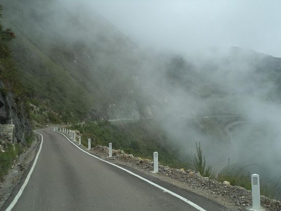 die Straße ist gut und wir kommen voran