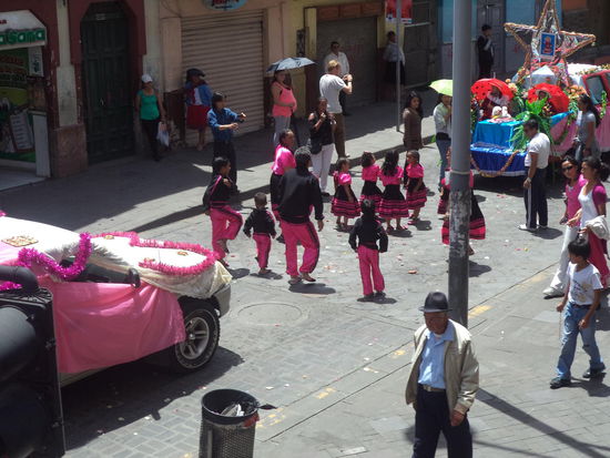 selbst die Kleinsten tanzen