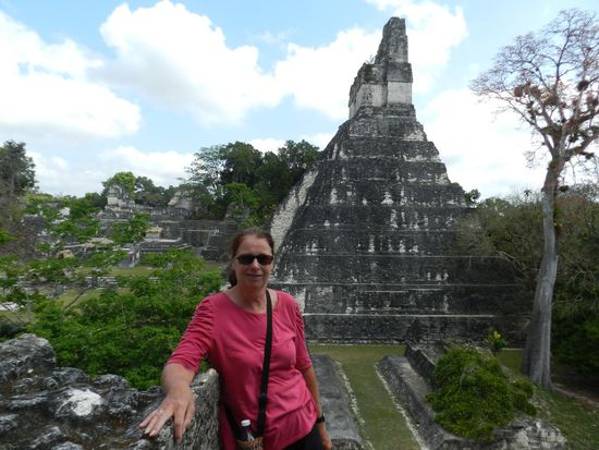 mitten in den Pyramiden