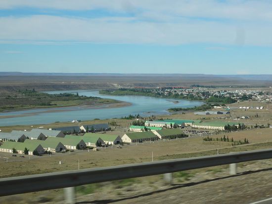 das kleine Städtchen Gral Piedra Buena