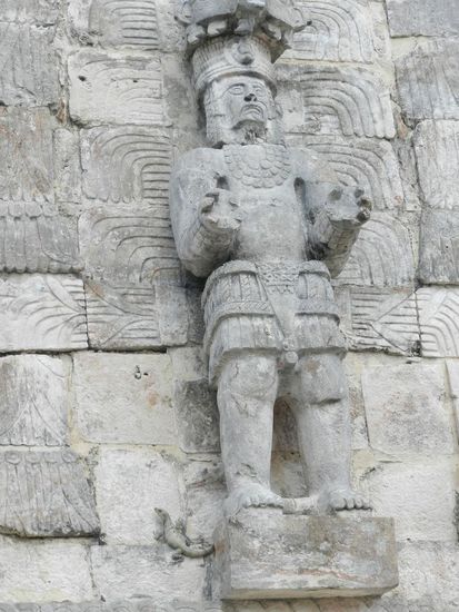 die lebensgroße Figur