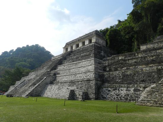 der Tempel des Grabes mit der roten Königin