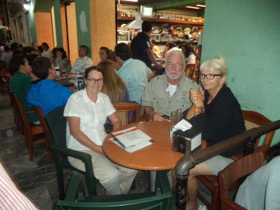 wir warten auf den Krabbencocktail