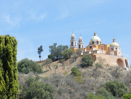 da oben sind wir raugeklettert zur  Kirche Sanutario de Nuestra Senora de los Remedios