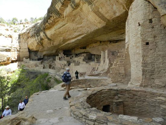 Auch hier gab es wieder Kivas, die teilweise restauriert sind.