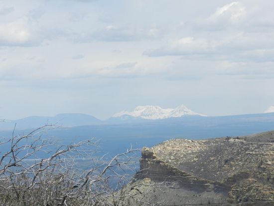 Nach der Besichtigung fuhren wir dann Richtung Durango zurück. Von der Straße aus hatte man einen weiten Blick auf die Rocky Mountains.