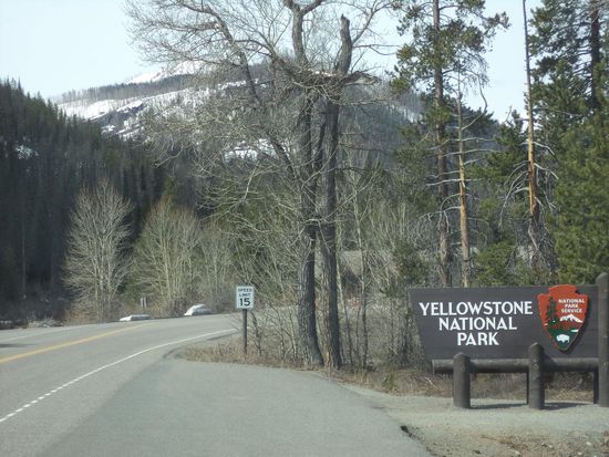 Eingang zum Park - Am Parkeingang müssen wieder keinen Eintritt bezahlen, denn wir haben ja die Karte.