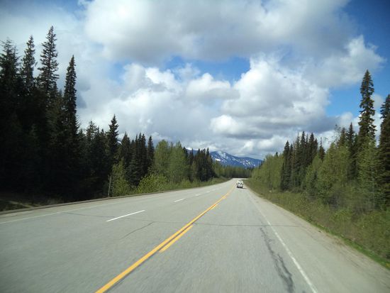 die Straße liegt vor uns
