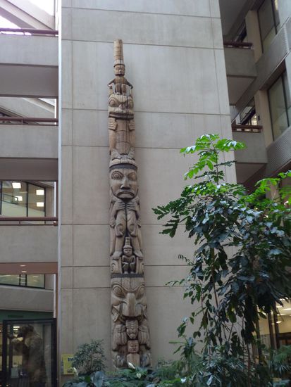 Das Wasgoo Totem Pole in Juneau