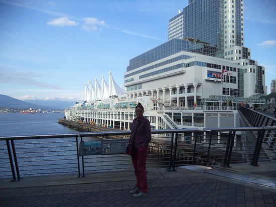 Wir sind zum Wasser runtergegangen und haben uns dann entlang der Promenade treiben lassen.