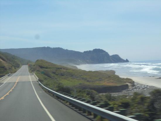 es geht immer am Meer entlang