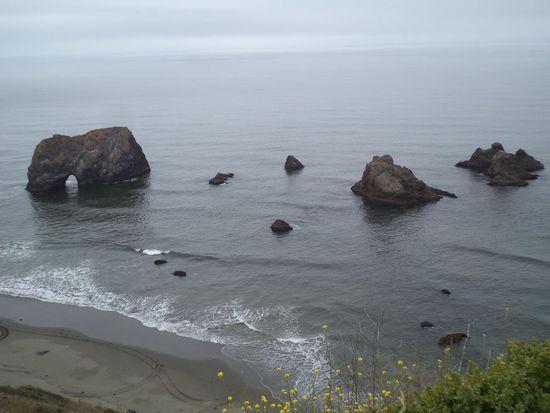 Felsenlandschaft im Wasser