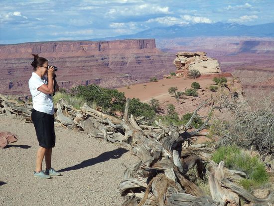 tief unter uns liegt der Canyon