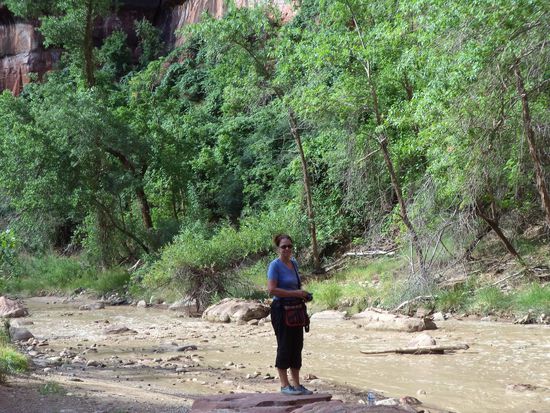 Wir steigen aus, und gehen hinunter zum Virgin Fluss
