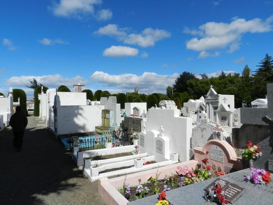 so werden die nicht so Reichen beerdigt