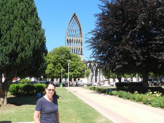 die moderne Kirche von Osorno