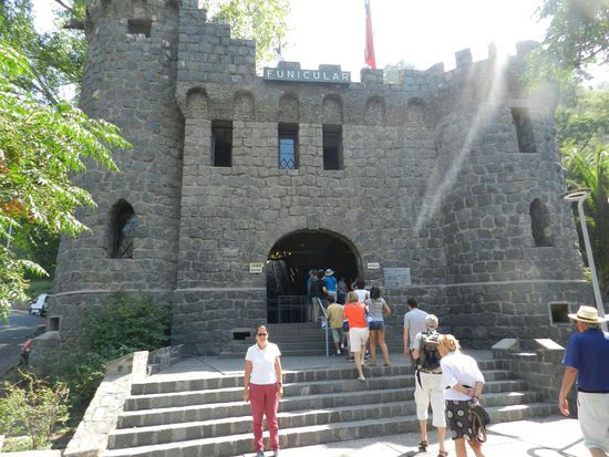 Jetzt gehts nach oben mit der Standseilbahn