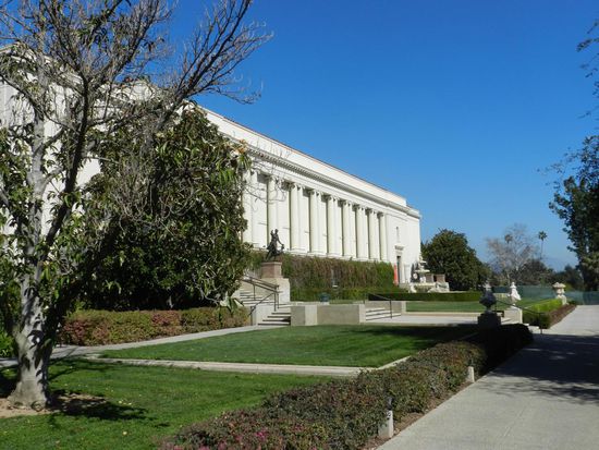 In diesem Gebäude waren die alten Handschriften zu sehen, es gab alte Seekarten, Seiten aus Stundenbüchern und eine von noch 48 existierenden Gutenbergbibeln von ca. 1454.