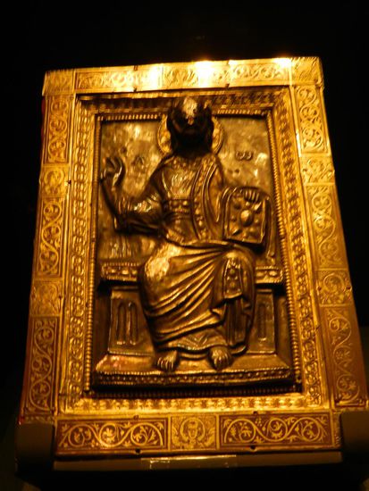 ein Buchdeckel aus Regensburg ca. 14. Jh.