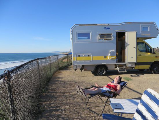 Danach setzen wir uns in die Sonne und genießen den Ausblick.