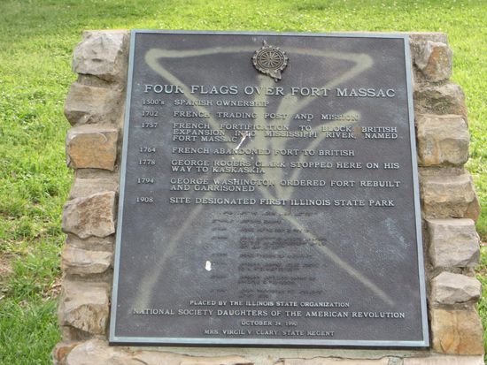 Das Fort hat eine bewegte Geschichte hinter sich, es war Spanisch, Französisch, Britisch und Amerikanisch, eine Bronzetafel bestätigt dies.