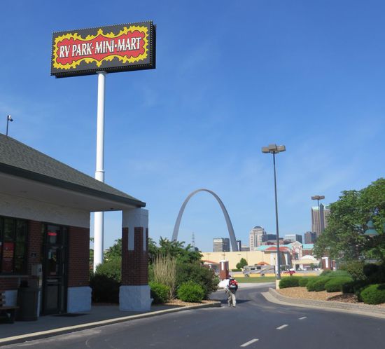 der Eingang zum Campingplatz