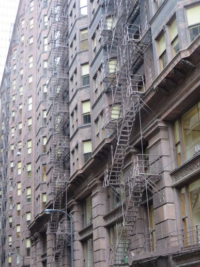 die hohen Feuerleiter