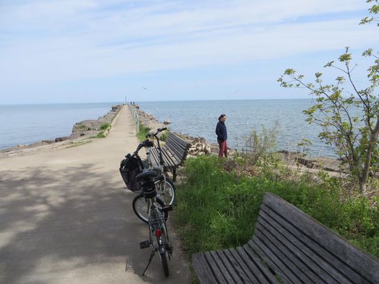 kleine Pause beim Fahrradfahren am See