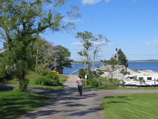 auf dem Campingplatz zum Strand
