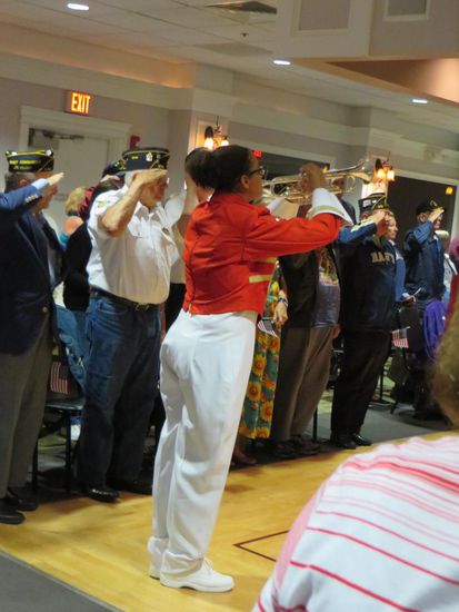 und hier wird kräftig geblasen und alles steht stramm