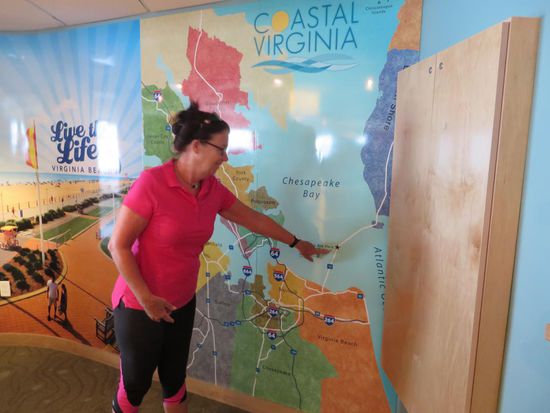 Dann kam ein Visitor Center und wir machten erstmal Halt. Auf einer Karte konnten wir sehen, wo wir aktuell standen.