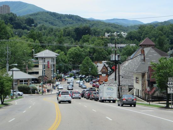 Dann kamen wir nach Gatlinburg, hier war unheimlich viel los, Menschenmengen auf den Straßen, ein richtiger Rummelort.