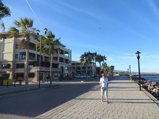 Es gab mehrere Hotels in Loreto u. a. dies Posada. Von innen konnte man die Bauweise um den Innenhof erkennen.