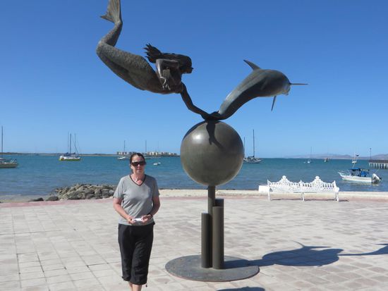 In La Paz fahren wir wieder zur Strandpromenade und essen dort.