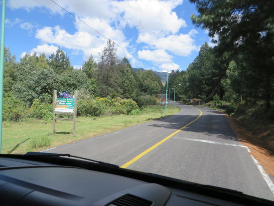 das ist die gut geteerte Straße