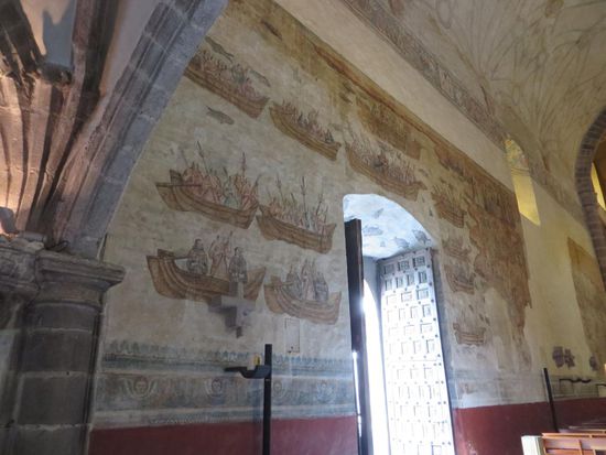 Erst im 20.Jh. wurden die Fresken im Innern der Kirche entdeckt.