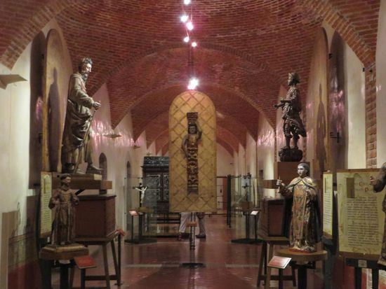Auch gab es noch Themenräume, die sich  mit den Dominikanern in Mexico beschäftigten und alte Ausstattungen der Kirche zeigten.