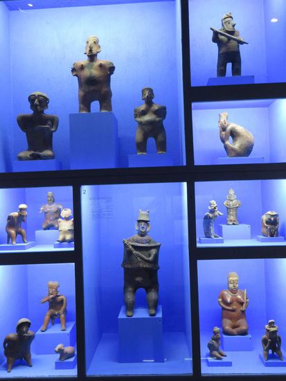 die farbigen Virtrinen  - blau -