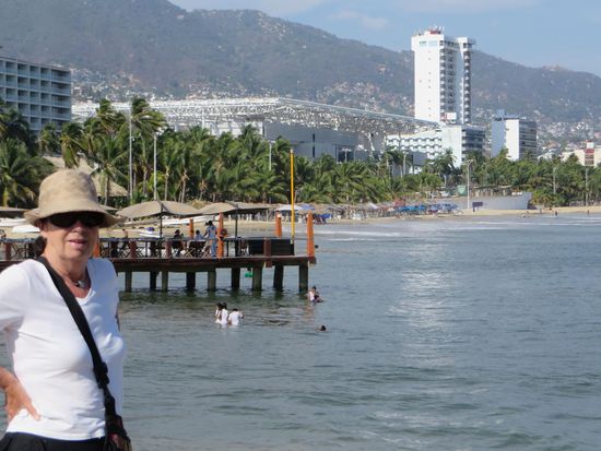 am Strand in Acapulco - Am Strand sind wir dann ausgestiegen und zu Fuß weitergegangen.